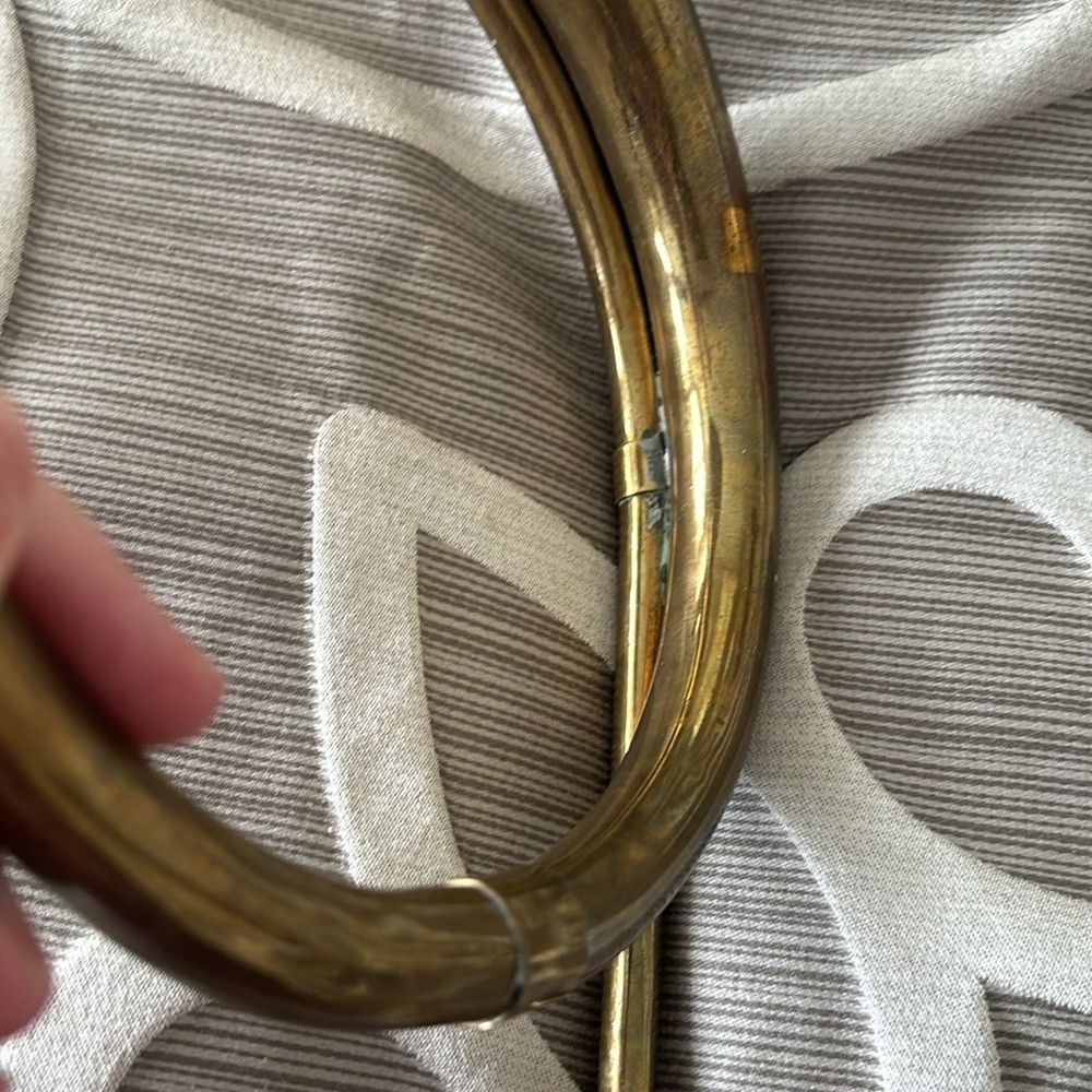 Decorator Bugles set of 2 Brass slightly Different - Picture 6 of 10